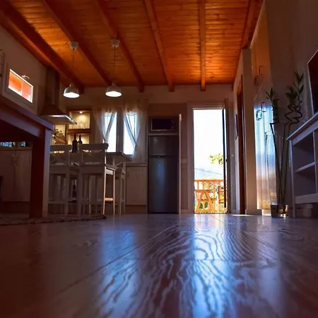 Charming House In Icod De Vinos With Garden 70 M²