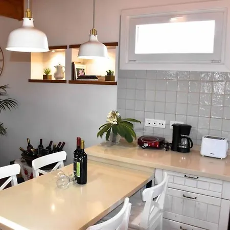 Charming House In Icod De Vinos With Garden 70 M² בית נופש