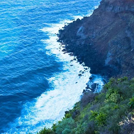 Charming House In Icod De Vinos With Garden 70 M² איקוד דה לוס וינוס