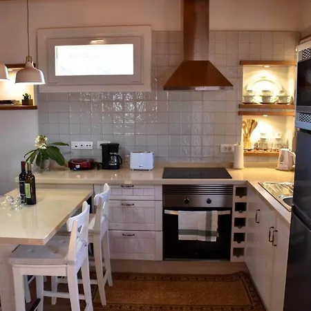 Charming House In Icod De Vinos With Garden 70 M² *