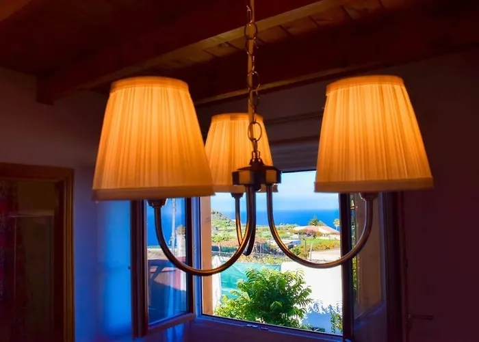 Charming House In Icod De Vinos With Garden 70 M² *