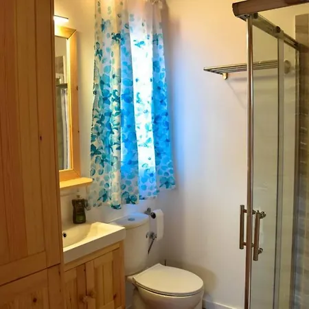 Charming House In Icod De Vinos With Garden 70 M² بيت للعطل *
