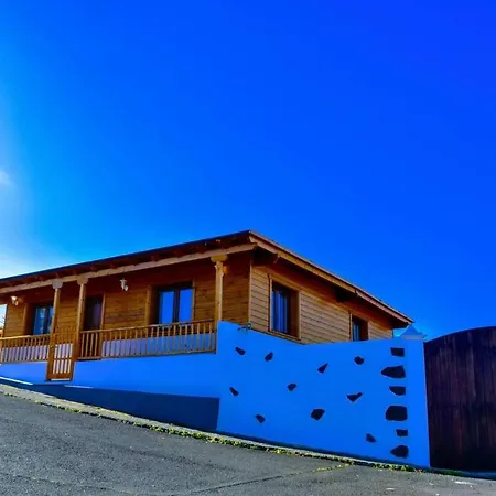 Charming House In Icod De Vinos With Garden 70 M² *