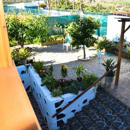 بيت للعطل Charming House In Icod De Vinos With Garden 70 M² *